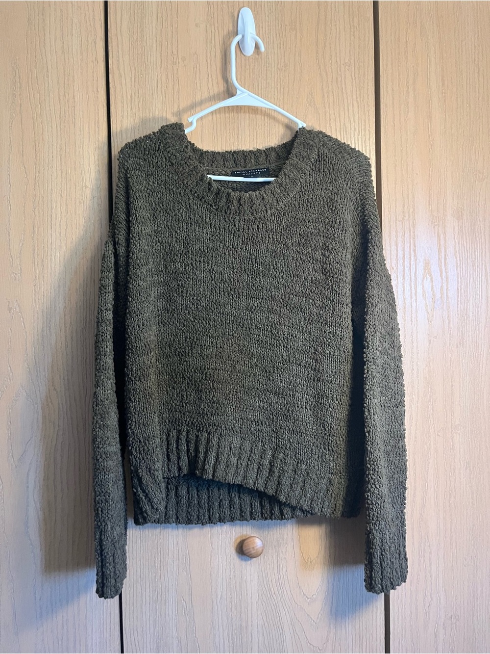 Social Standard brown Crewneck cable Sweater size large
